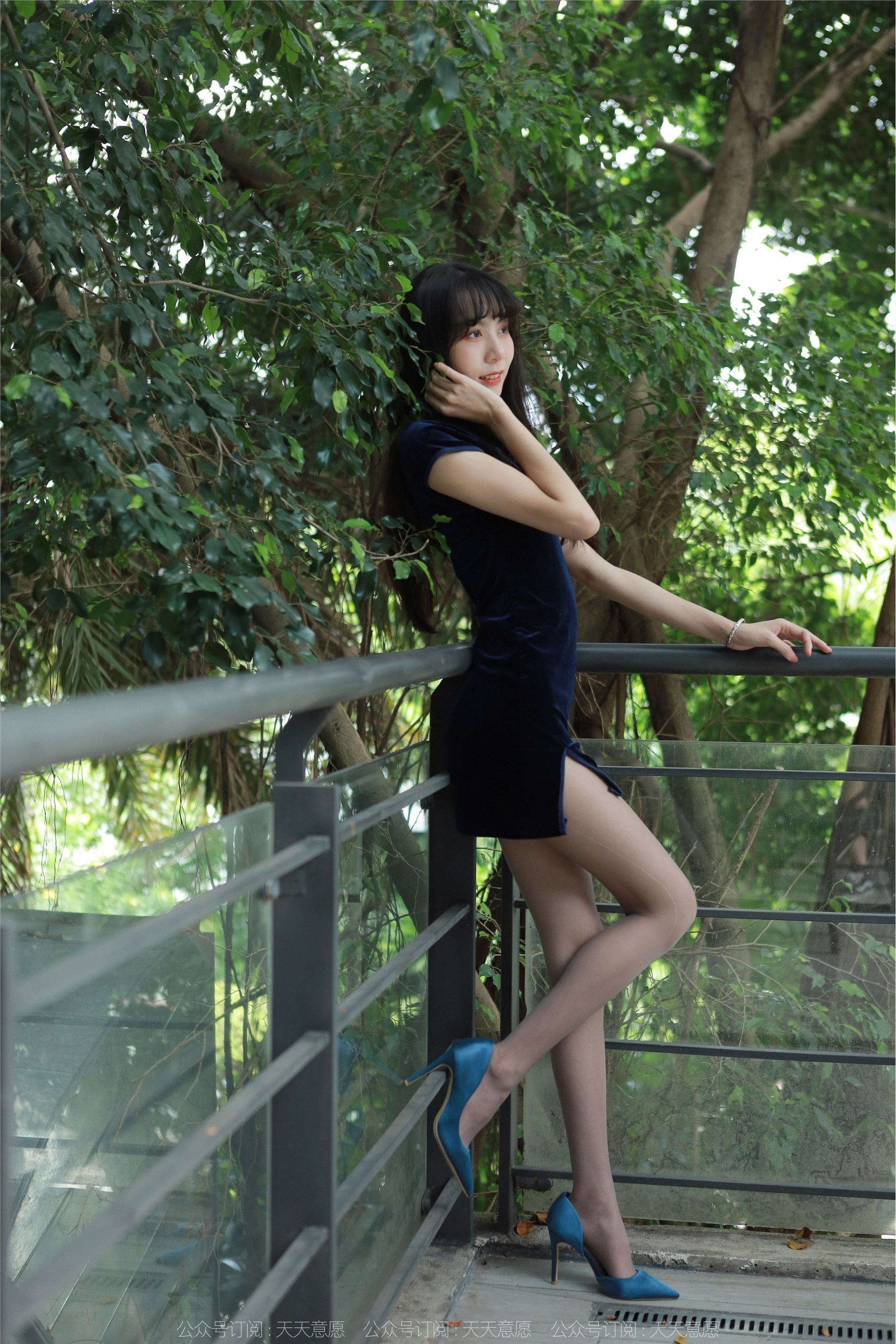 IESS异思趣向  2022.10.28 丝享家 1251 团团《灰思旗袍》